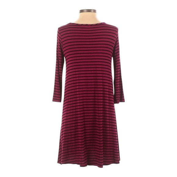 ๐บ Socialite Nordstrom Red Stripe Jersey Knit Flowy Swing Hem Shift Dress Size S - Picture 2 of 9